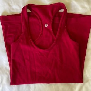 Lululemon tank